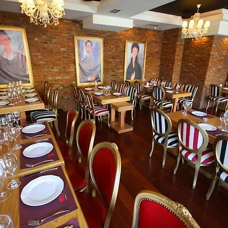 Hotel Xenia