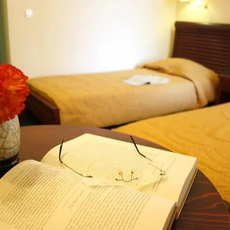Hotel Xenia