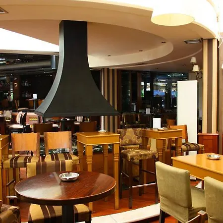 Hotel Xenia Drama